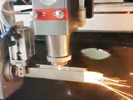 讓你體驗給力的科技產品激光切割機